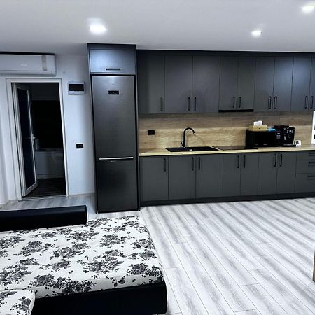 Whitehouse2 Apartment Arad Exterior foto